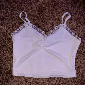 Selling this white crop top it is a really nice top it just didn’t fit right